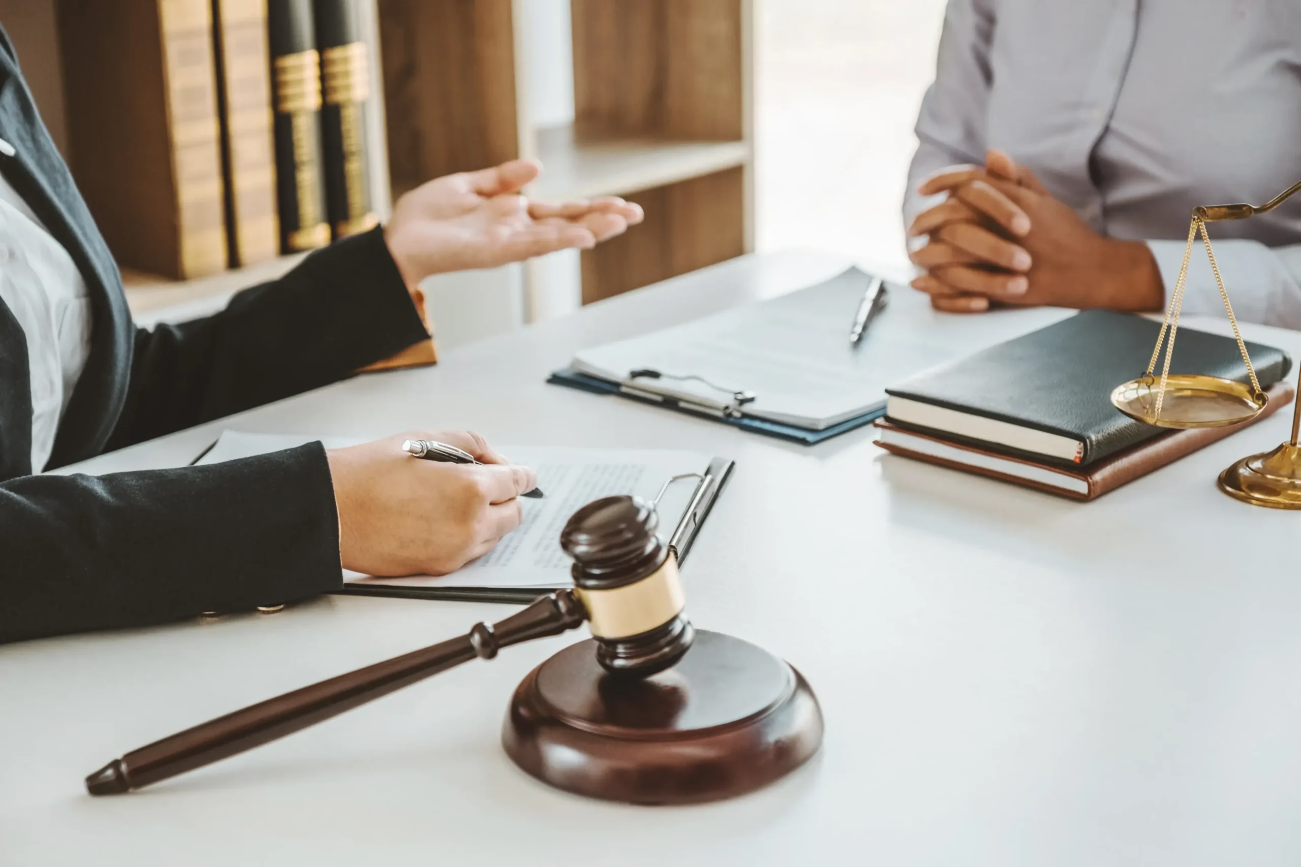 10 Important Questions to Ask Your Divorce Lawyer Before Hiring Them